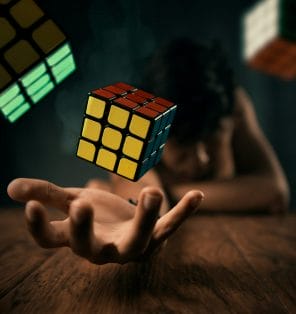 Juggling 3 Rubiks cubes